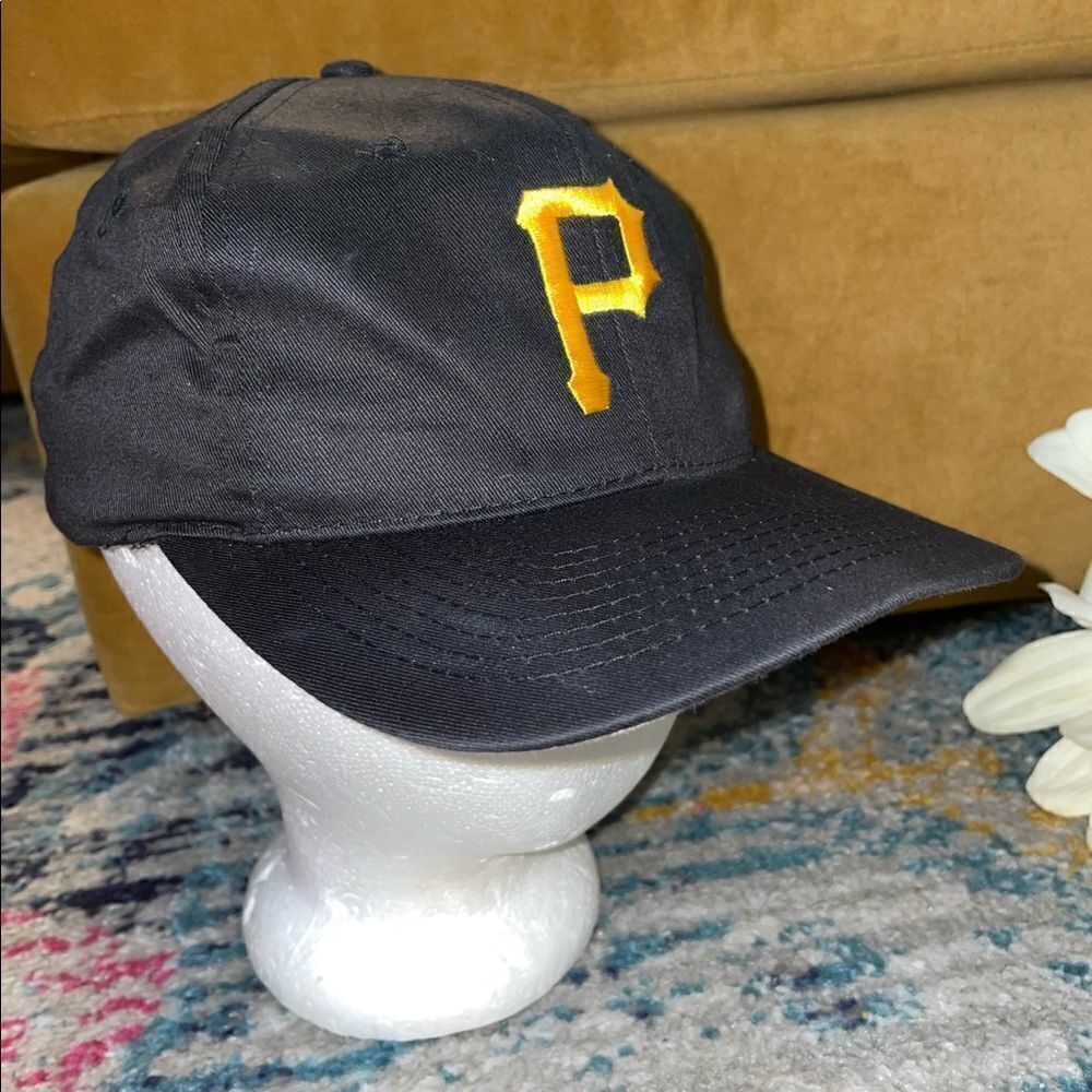 MLB Genuine Merchandise Pittsburgh Pirates Hat